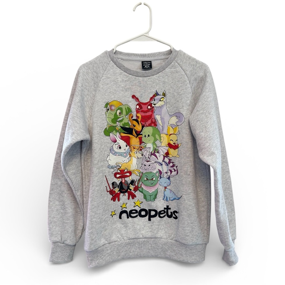 NWT Neopets x Cakeworthy Collab Gray Crewneck Graphic Sweater XS (Unisex)